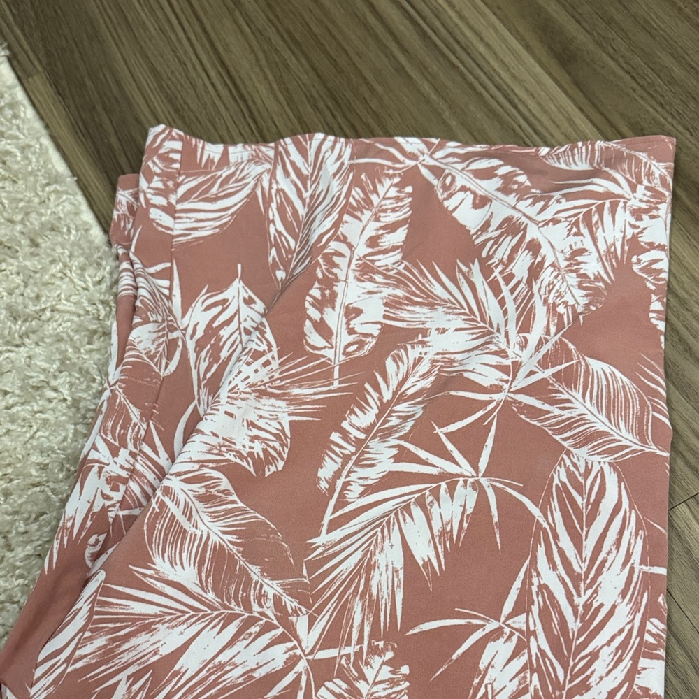 Vici Pink and White Leaf Print Pants - Picture 5 of 8